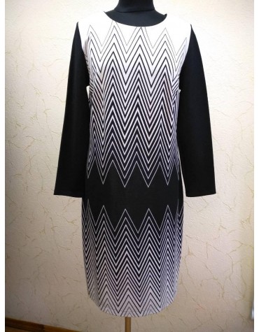 Трикотажна сукня з геометричним малюнком Loren, Польща