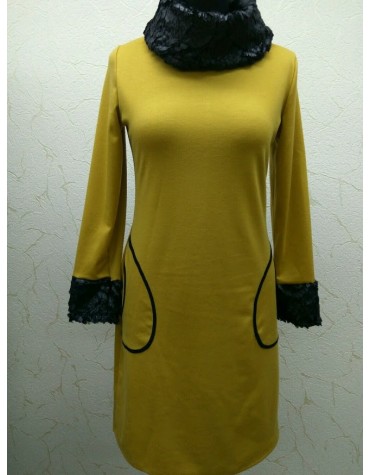 Гірчична сукня з коміром та манжетами тмHofPol, Польща